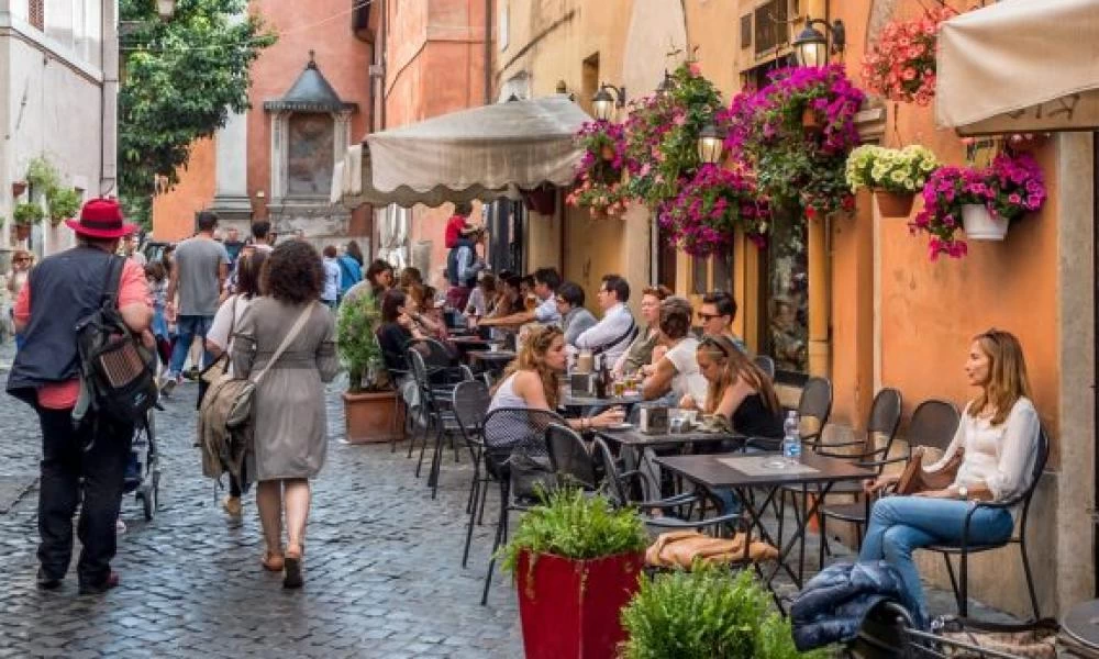 Ιταλία: Άρση μέτρων - Ποιες είναι οι αποφάσεις για τα εστιατόρια